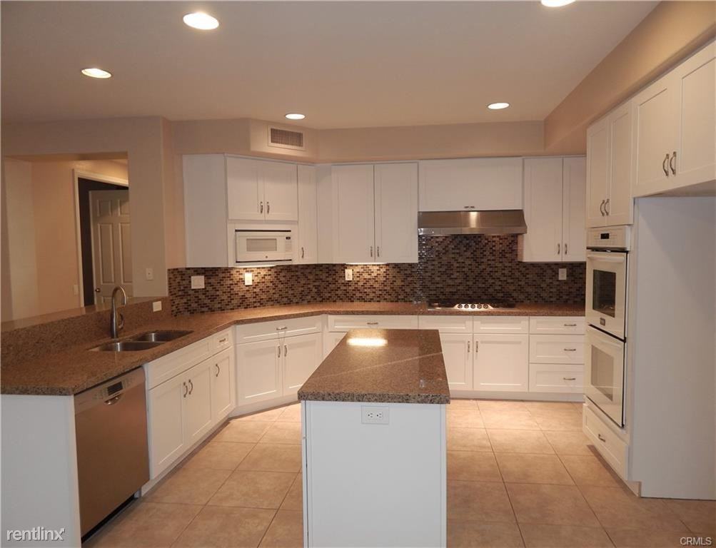 28351 Harvest View Ln - Photo 3 of 10