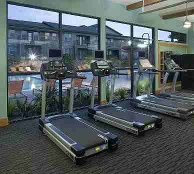 951 Greenside Dr - Photo 3 of 8