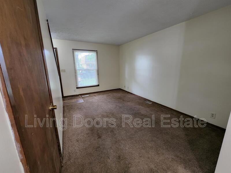 1509 David Dr - Photo 5 of 17