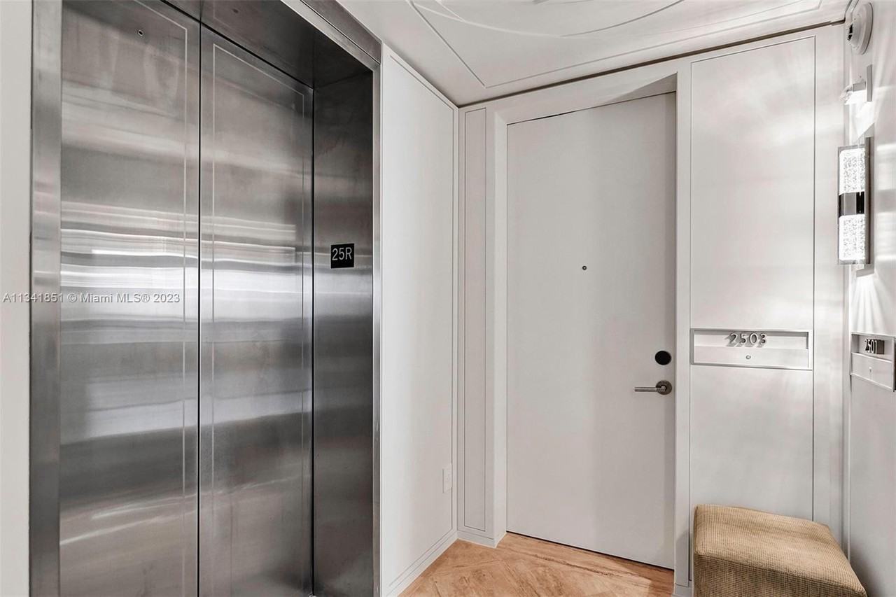 9703 Collins Ave #2501 - Photo 4 of 20