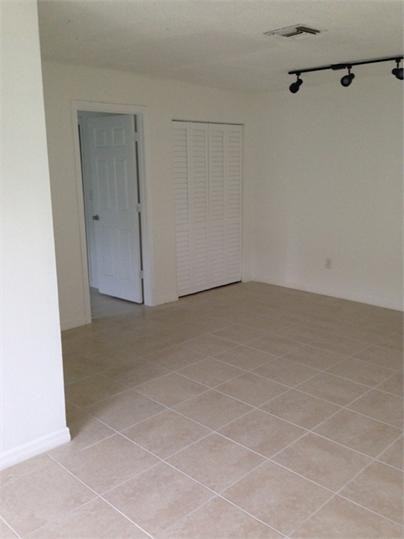 3876 Northwestsaint Road - Photo 3 of 11