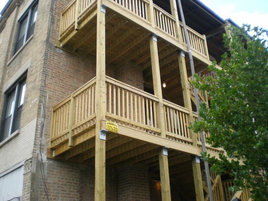 722 S Racine - Photo 3 of 5