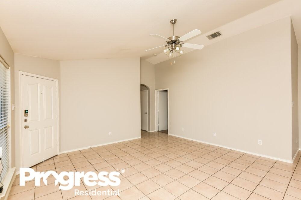 5901 Melanie Dr - Photo 3 of 21