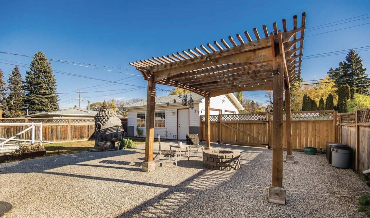 9211 79 Street Northwest - Photo 2 of 20