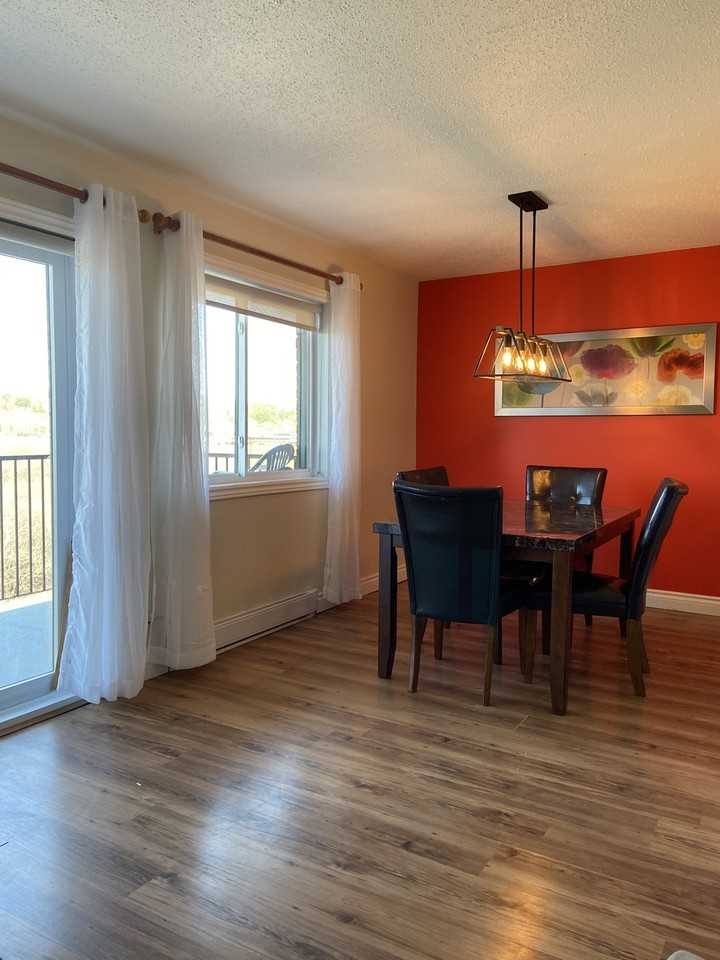 220 Boul de la CitédesJeunes, Gatineau, QC J8Y 6L1 2 Bedroom