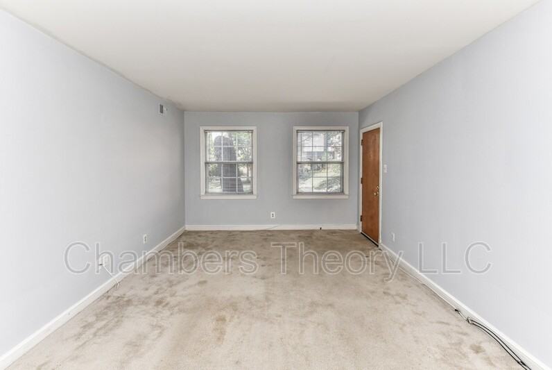 2603 Arlington Blvd #102 - Photo 3 of 23