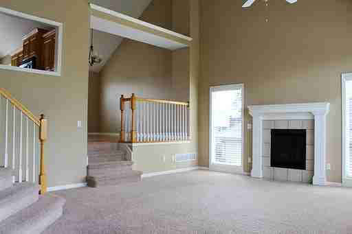 2321 SW HawkView Rd - Photo 2 of 15