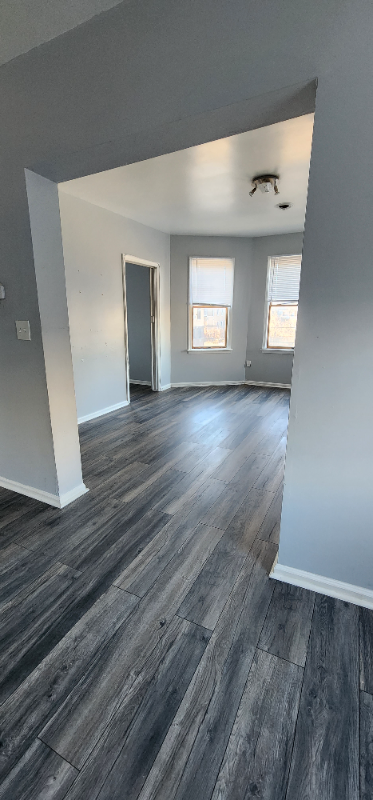 411 Mumford St #3 - Photo 3 of 40