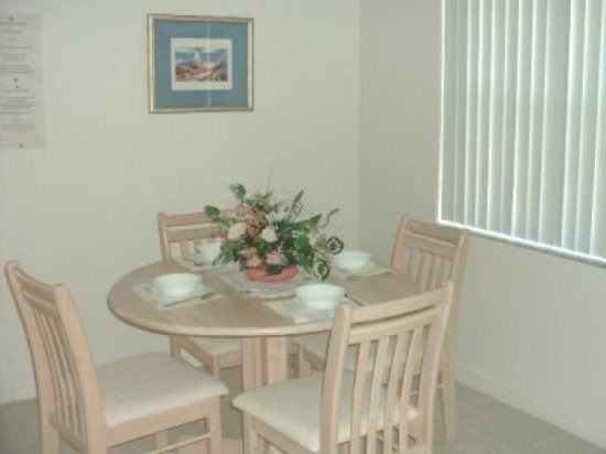 455 Canna Dr - Photo 2 of 10