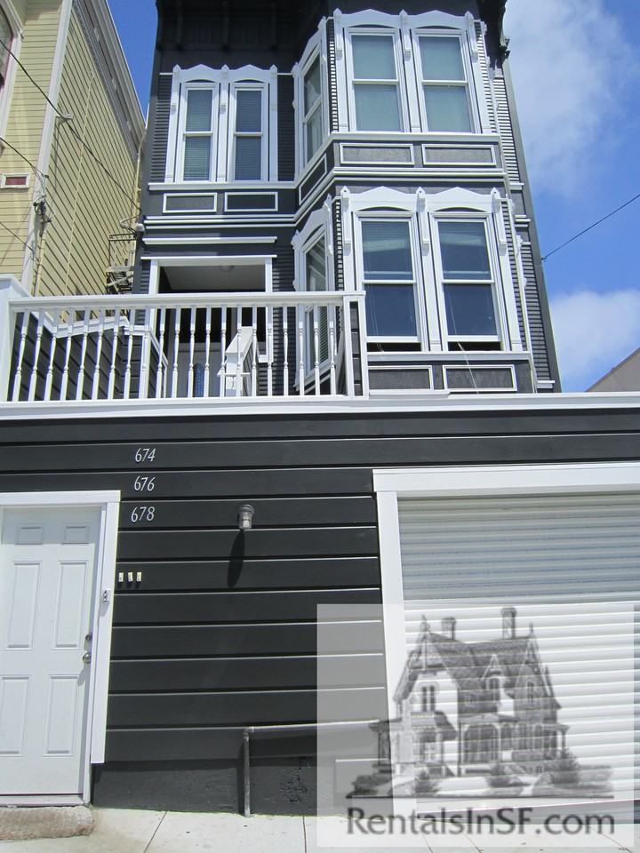 674 Oak St