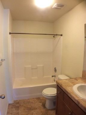 1915 Bella Oaks Dr - Photo 3 of 28