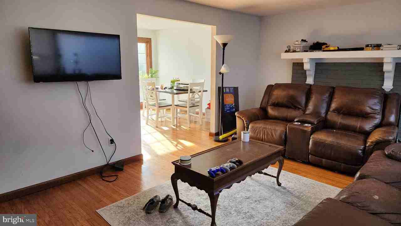 12 Georgetown Rd - Photo 2 of 11