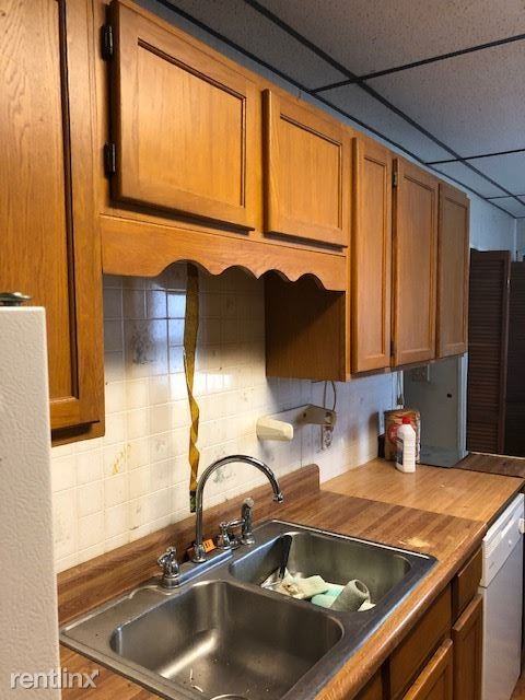 3104 Fielding Dr - Photo 3 of 14