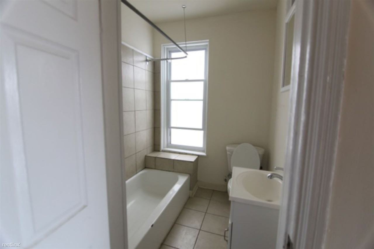 1916 N Gratz St - Photo 3 of 11