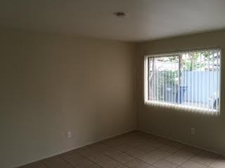 11147 Brockway St - Photo 3 of 10