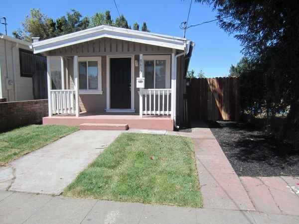 8617 A St - Photo 2 of 14