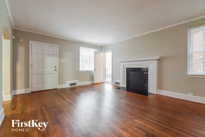 1655 Altadena Pl Sw - Photo 3 of 15