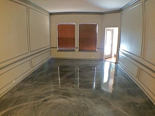 2732 Hidden Lake Dr - Photo 2 of 11