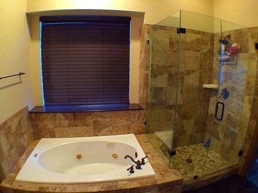 2732 Hidden Lake Dr - Photo 3 of 11