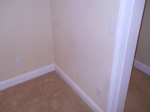 605 Eagle Crest Dr - Photo 3 of 11