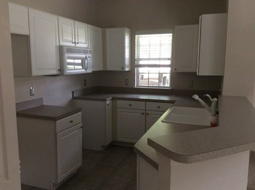 1708 Forest Lake Cir W #202