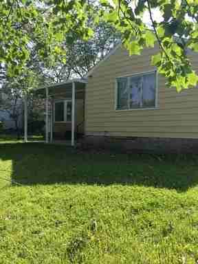 443 Cary Jay Blvd - Photo 3 of 6