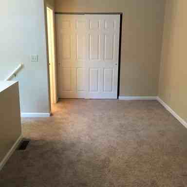 1016 Marion St - Photo 3 of 9