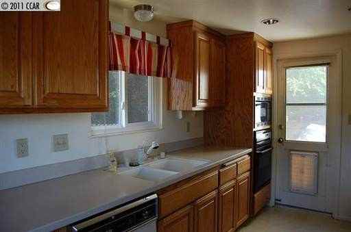 1146 Conejo Way - Photo 3 of 5