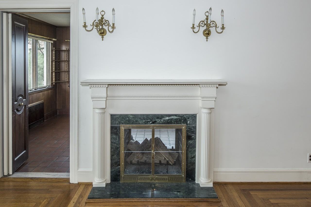 130 Sagamore Rd - Photo 3 of 25