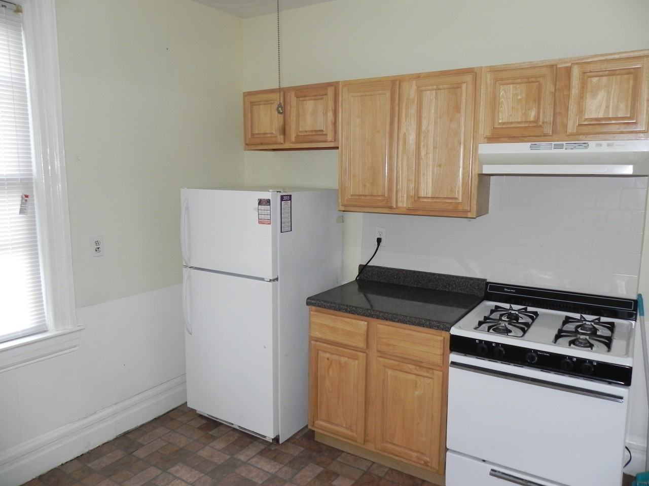 83 Washington Ave - Photo 3 of 8