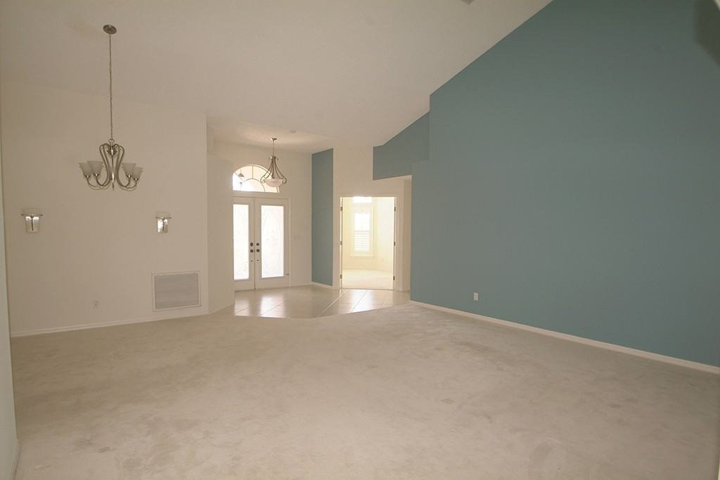 2223 New Bedford Dr - Photo 2 of 15