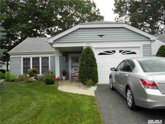 218 Kingston Dr - Photo 2 of 14