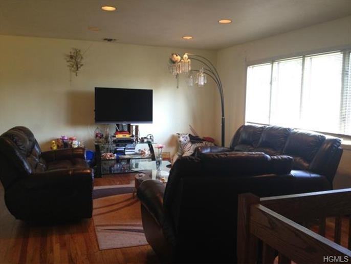 274 Brandywine Dr - Photo 2 of 10