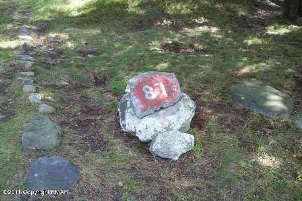 87 Pine Ridge Dr W - Photo 2 of 12