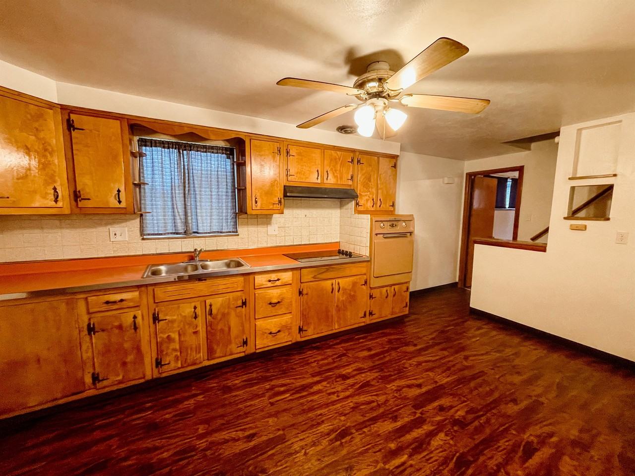 528 Cypress Aly #1 - Photo 4 of 14