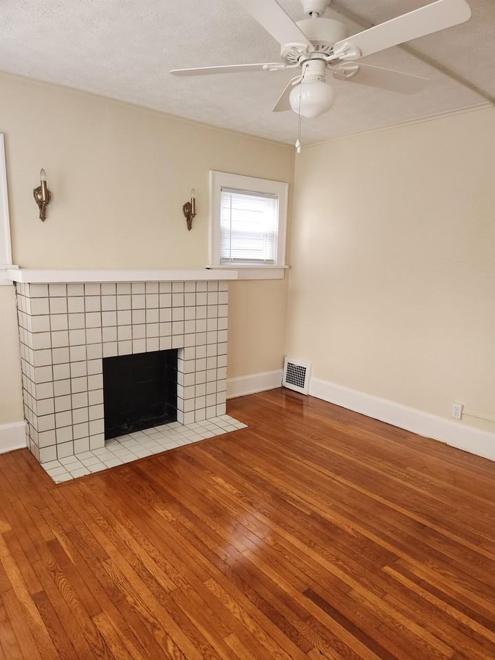 1511 17th St Nw #1 - Photo 3 of 9