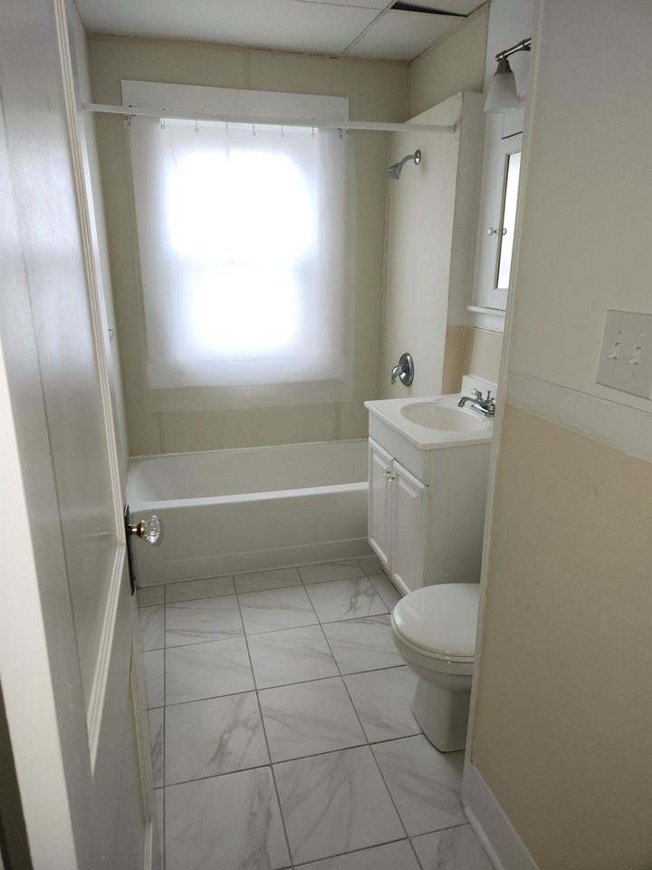 1511 17th St Nw #1 - Photo 7 of 9