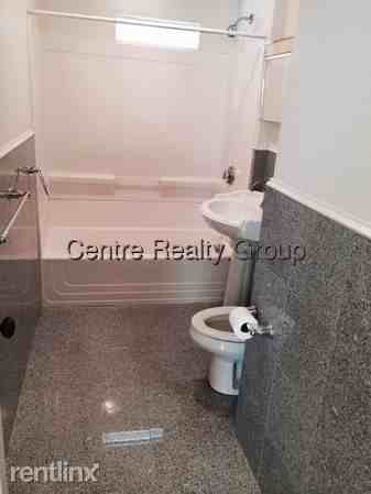 671 Hammond St - Photo 2 of 11