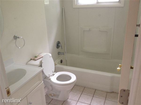 3347 Glenbrook Dr - Photo 3 of 5