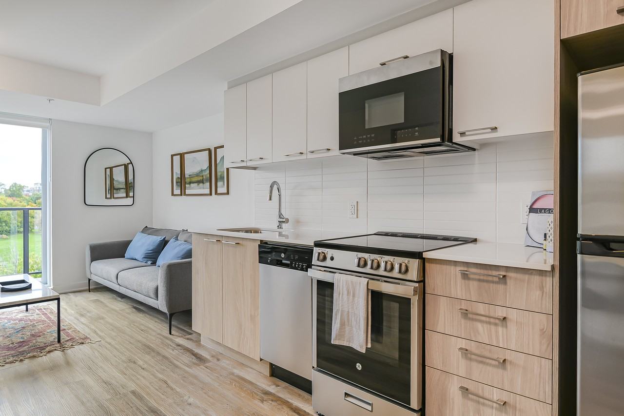 Capital Park Apartments 29 Robinson Ave, Ottawa, ON K1N 8N8 Zumper