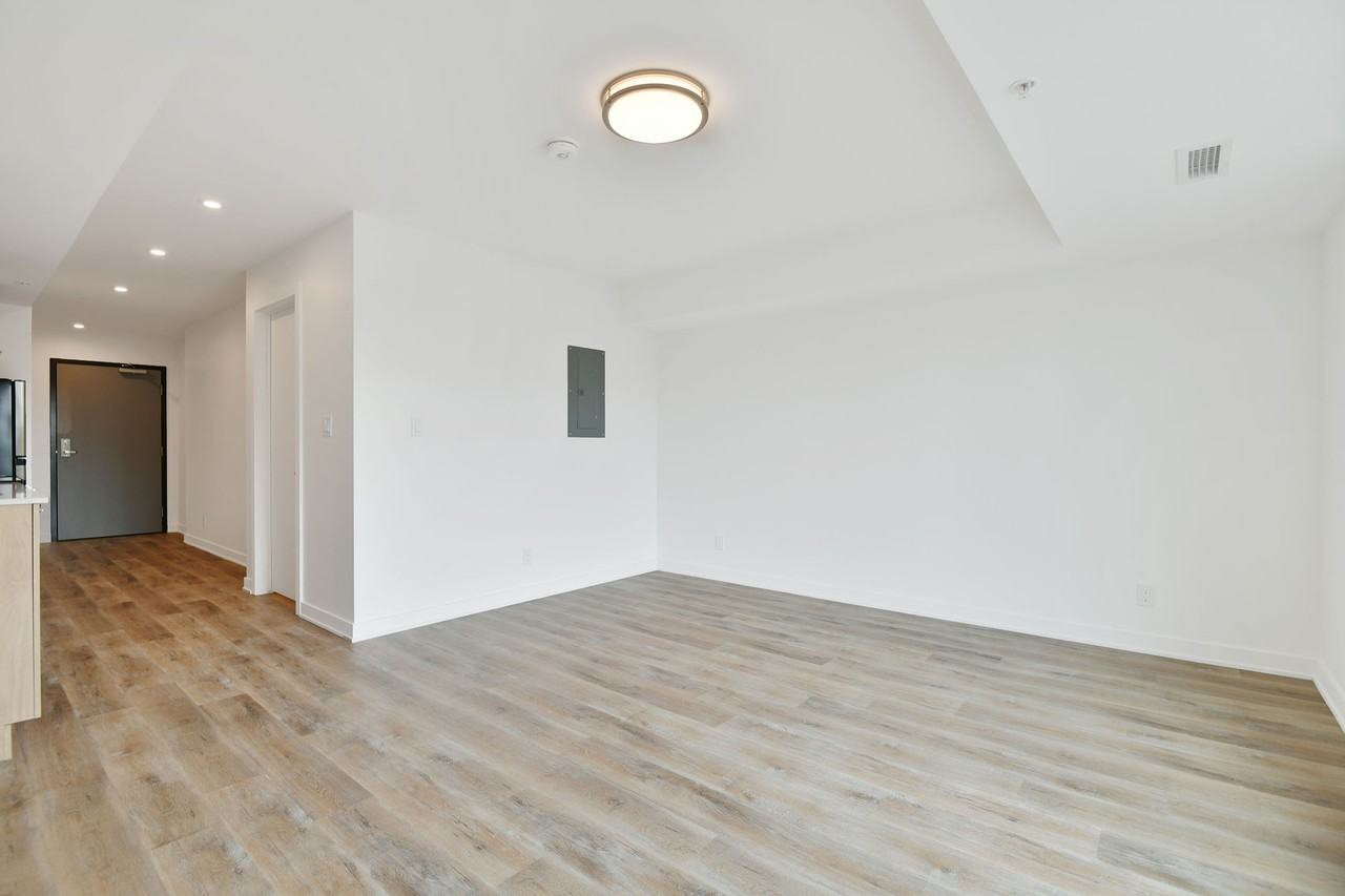 Capital Park Apartments 19 Robinson Ave, Ottawa, ON K1N 8N8 Zumper