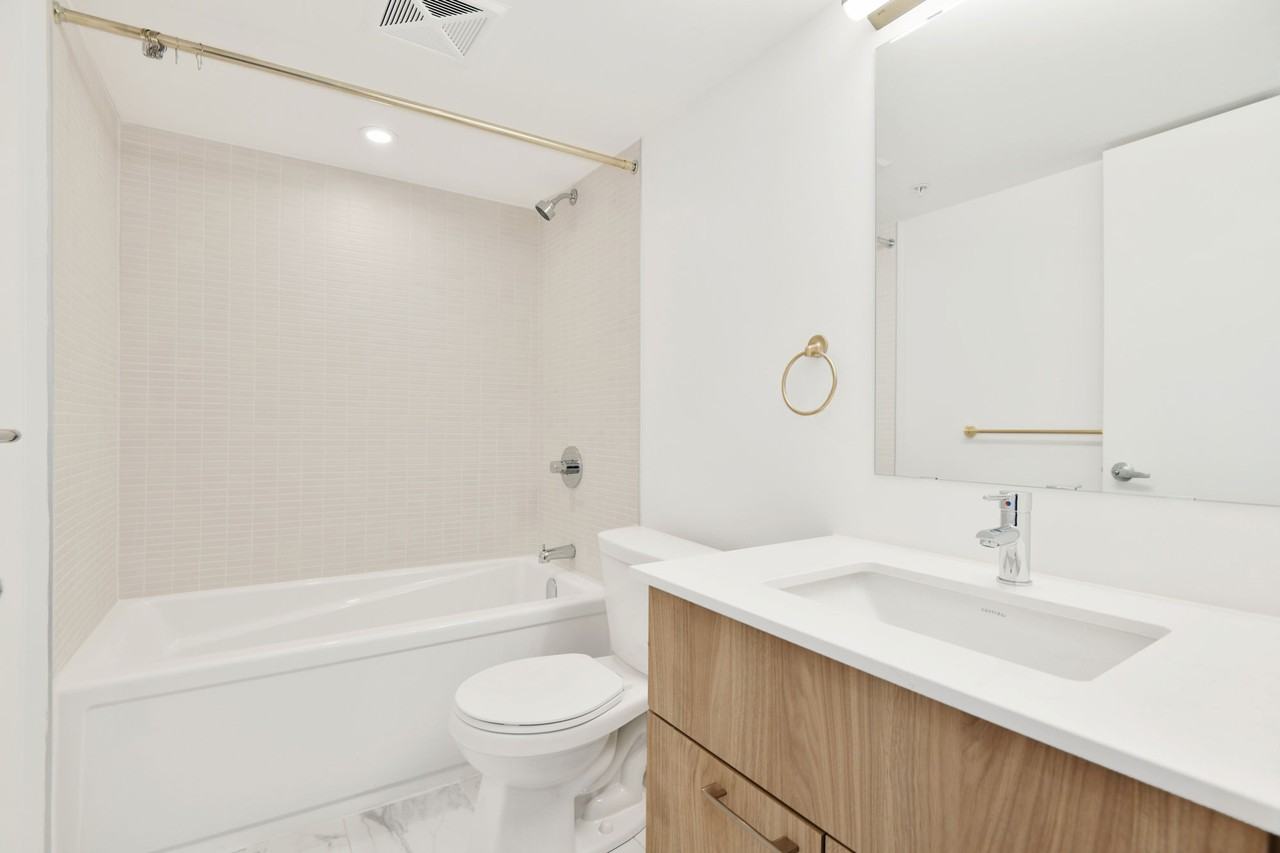 Capital Park Apartments 19 Robinson Ave, Ottawa, ON K1N 8N8 Zumper