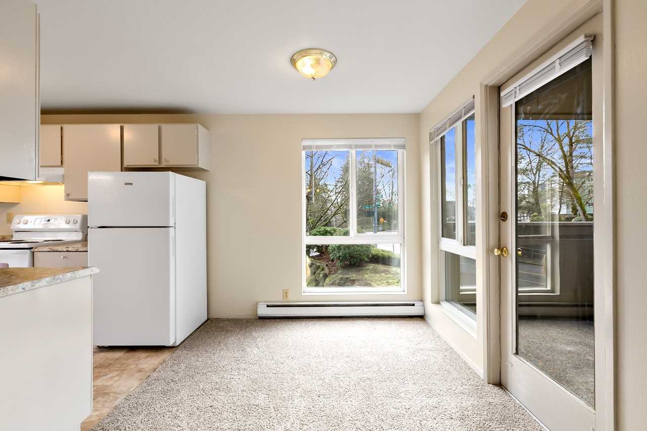 12520 Roosevelt Way Northeast #303 - Photo 3 of 26