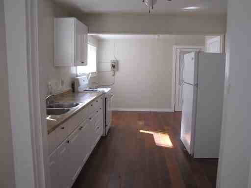 1477 Bonita Pl - Photo 2 of 14
