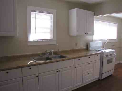 1477 Bonita Pl - Photo 3 of 14