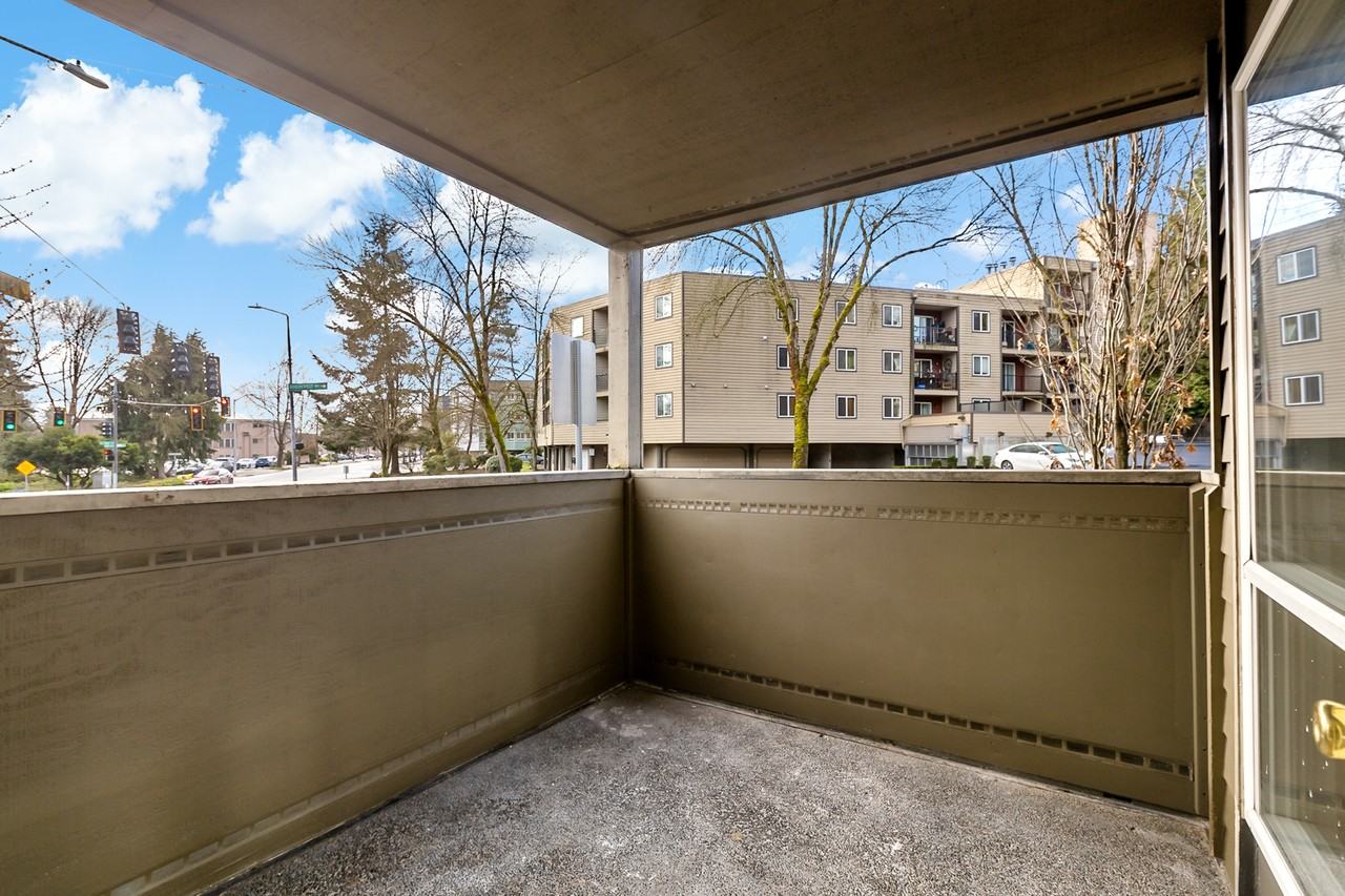 12520 Roosevelt Way Northeast #402 - Photo 2 of 18