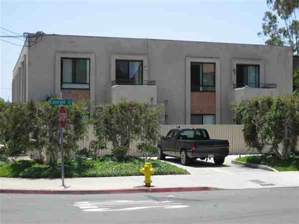 The Jewell Apts. - Photo 2 of 6