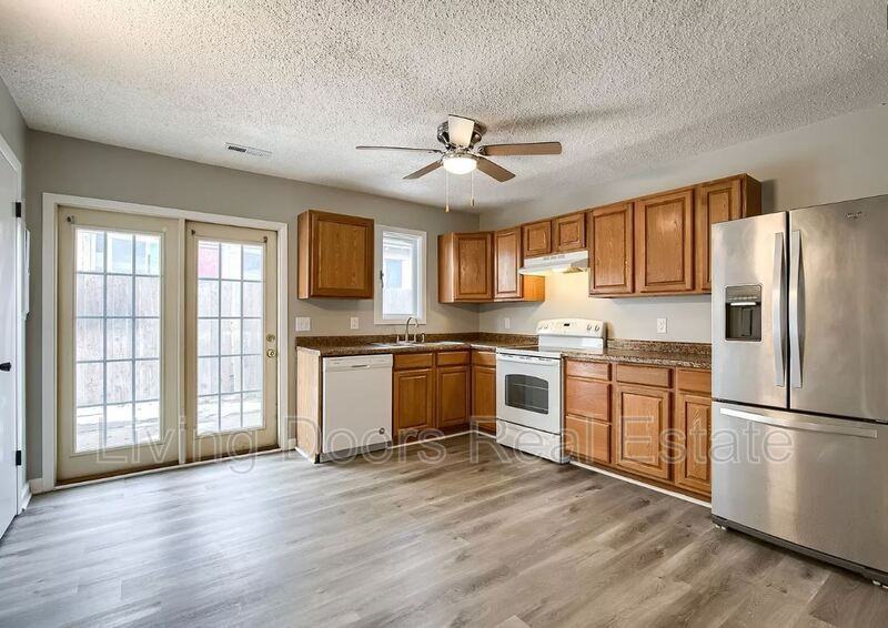 4610 Adams St - Photo 3 of 16