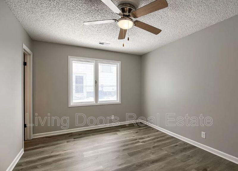 4610 Adams St - Photo 6 of 16