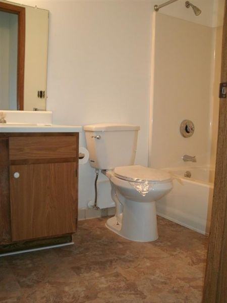 Peppermill Place Apartments - Photo 3 of 10